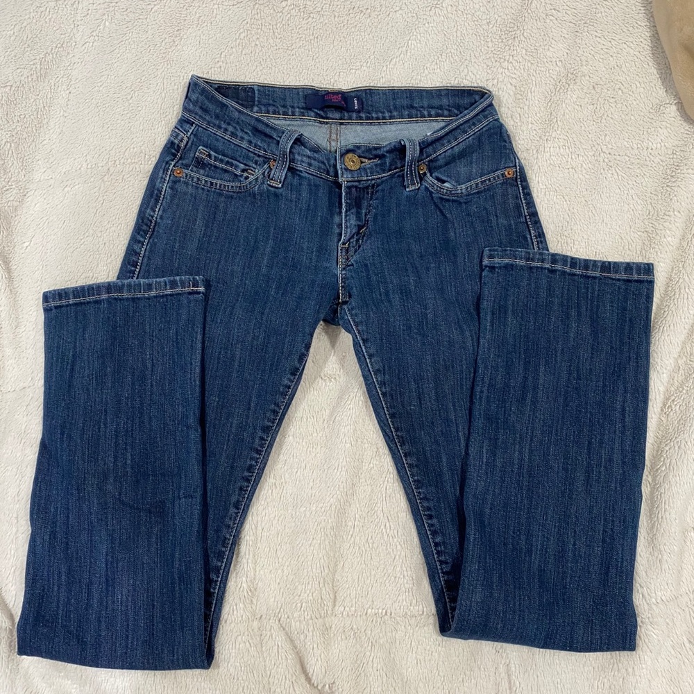 LEVIS titled 504 jeans